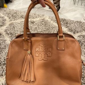 Top handle leather Tory Burch. Soft leather. Great condition.